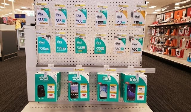 Total Wireless Display At A Target In California