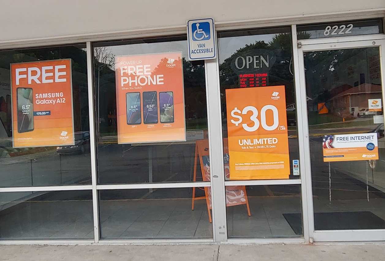 Kansas Area Boost Mobile Store (Photo Via Wave7 Research)