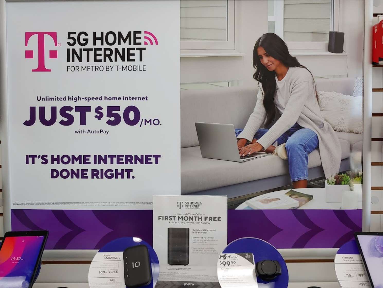 Metro by T-Mobile In Store Signage Pitching T-Mobile 5G Home Internet