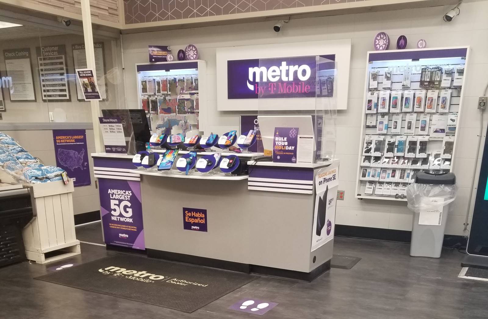 Metro Store Within A Store Pic Altered To Hide Employees Identity 