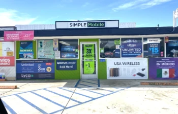 Multi-Carrier Wireless Dealer Store Featuring Simple Mobile (Pic via Wave7 Research)