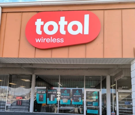 Total Wireless Storefront
